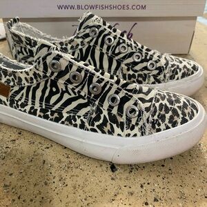 Blowfish‎ Black and White Animal Print Sneakers
